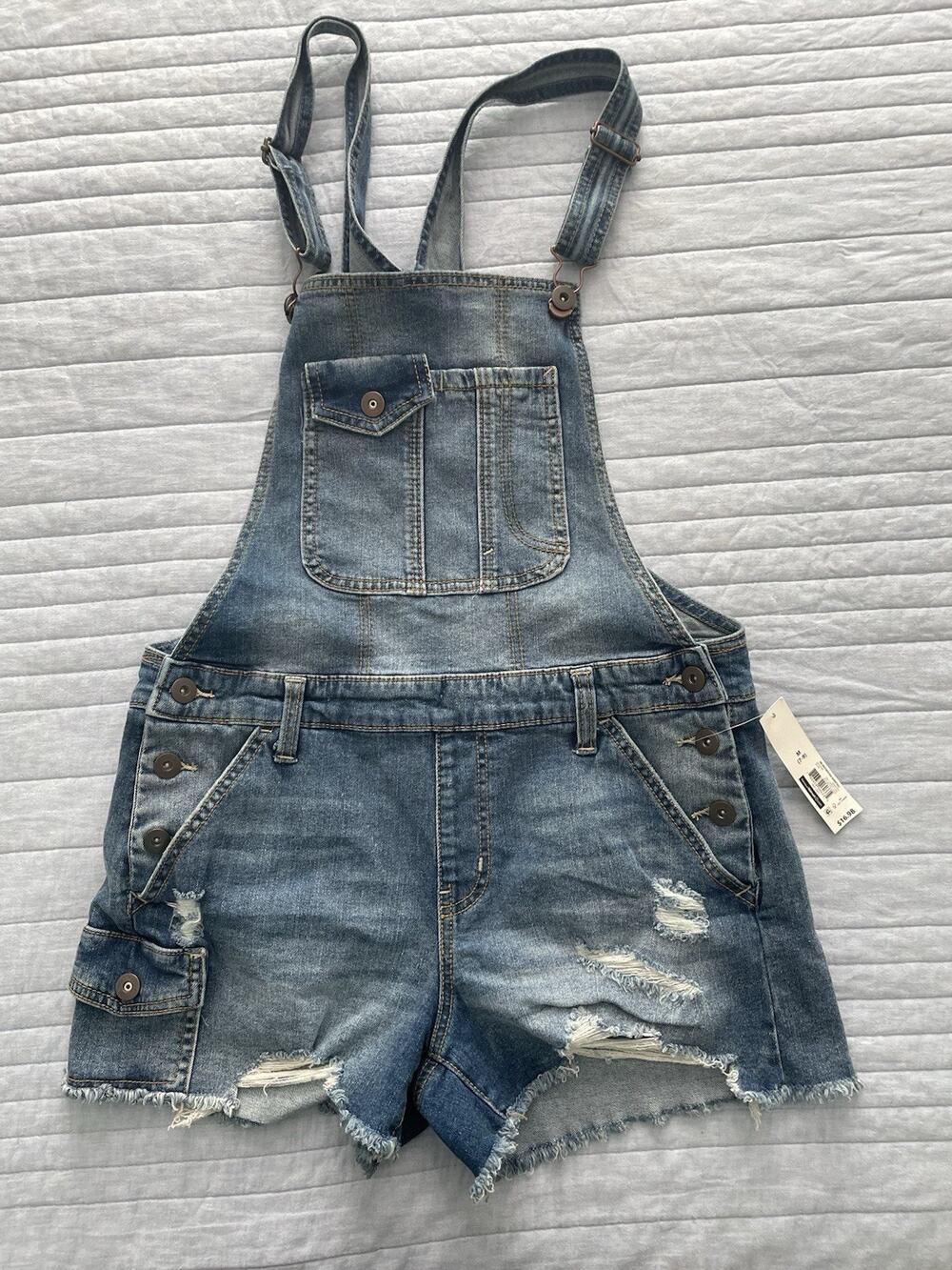 No Boundaries Women Shortall Light Wash Denim Distressed Size M 7-8 NWT. C3